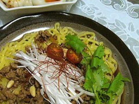 四川風　本格汁なし担々麺